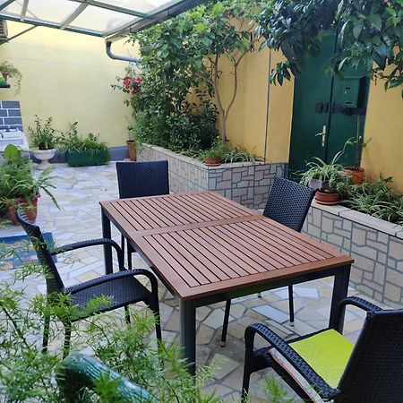 Apartman Jadranka Veli Lošinj Εξωτερικό φωτογραφία